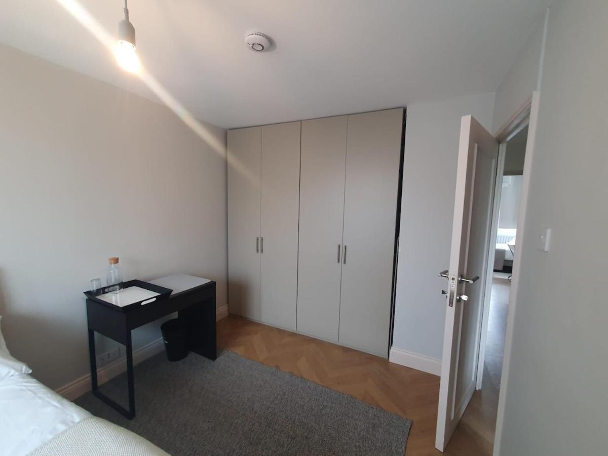 4 Bedroom Flat Near Parks&transportation - 7 Ppl Appartamento Londra